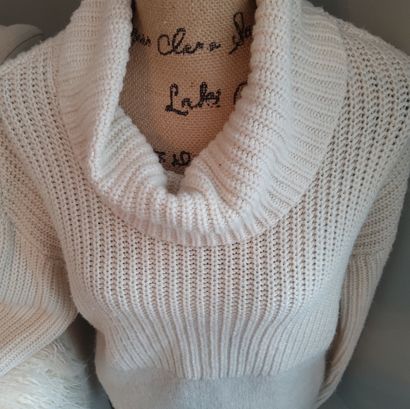 Cynthia Rowley Turtleneck Sweater - Picture 3 of 4